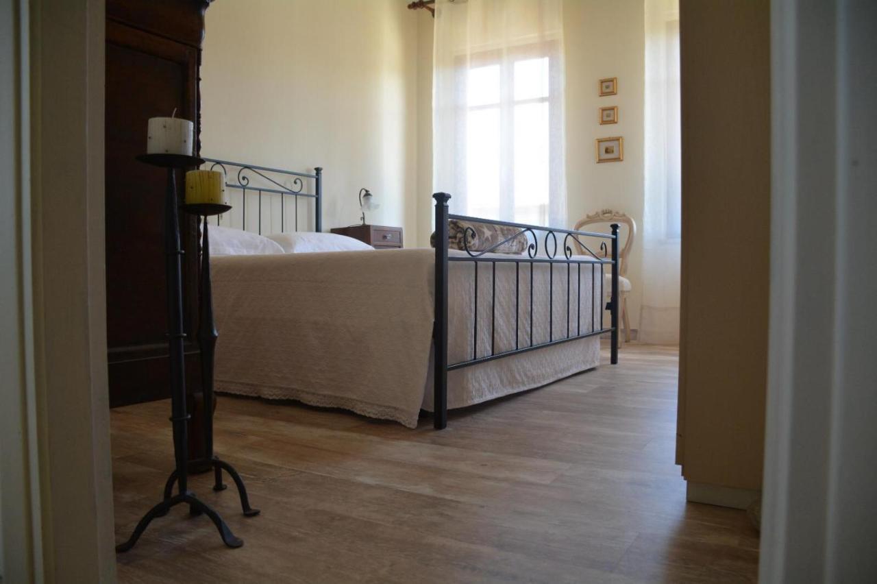 B&B La Castellana Borgolavezzaro Buitenkant foto